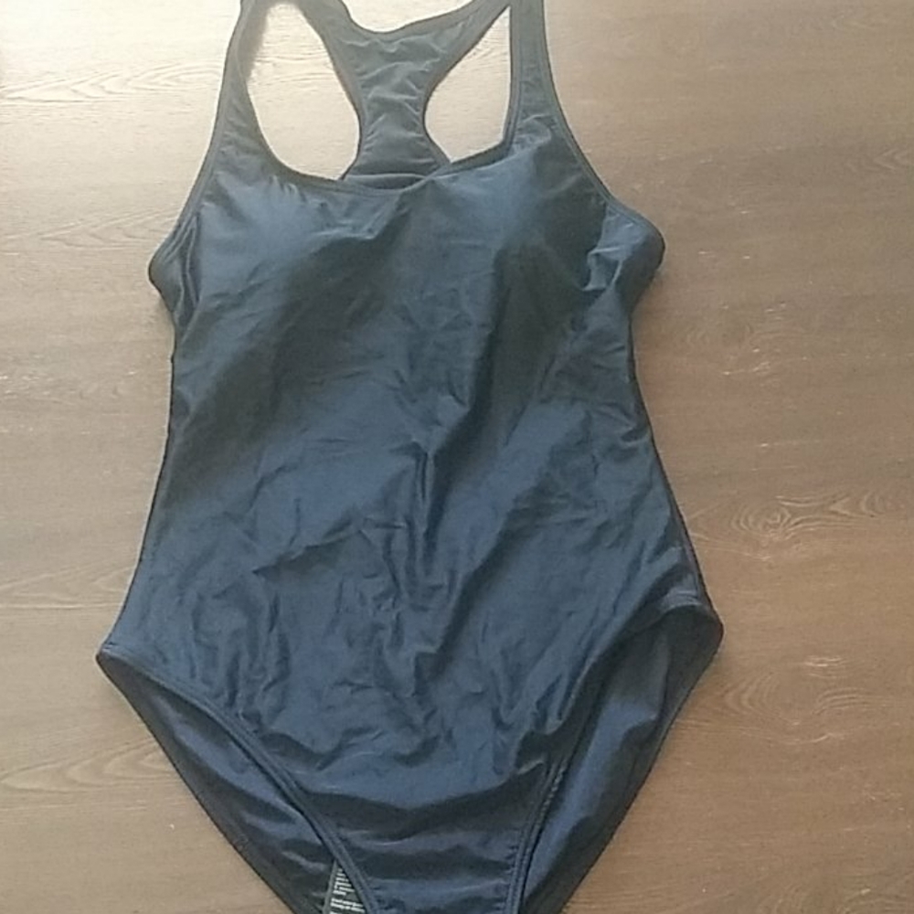 Zeraca one piece Bikini size M